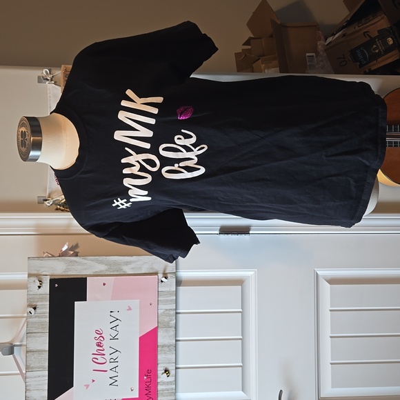 #myMKLife black Mary Kay shirt - Picture 1 of 4